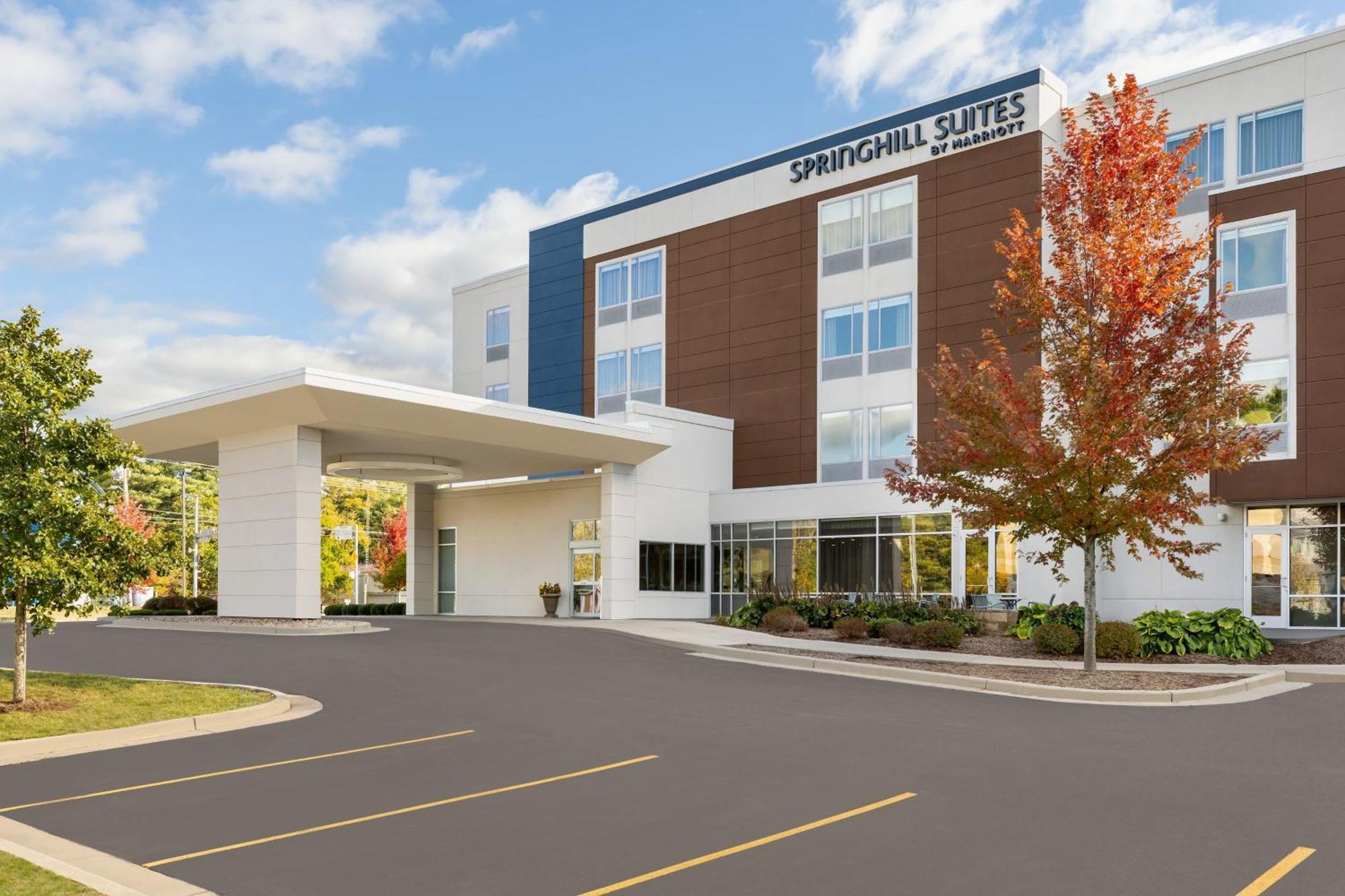 Springhill Suites By Marriott Wisconsin Dells Lake Delton Екстериор снимка
